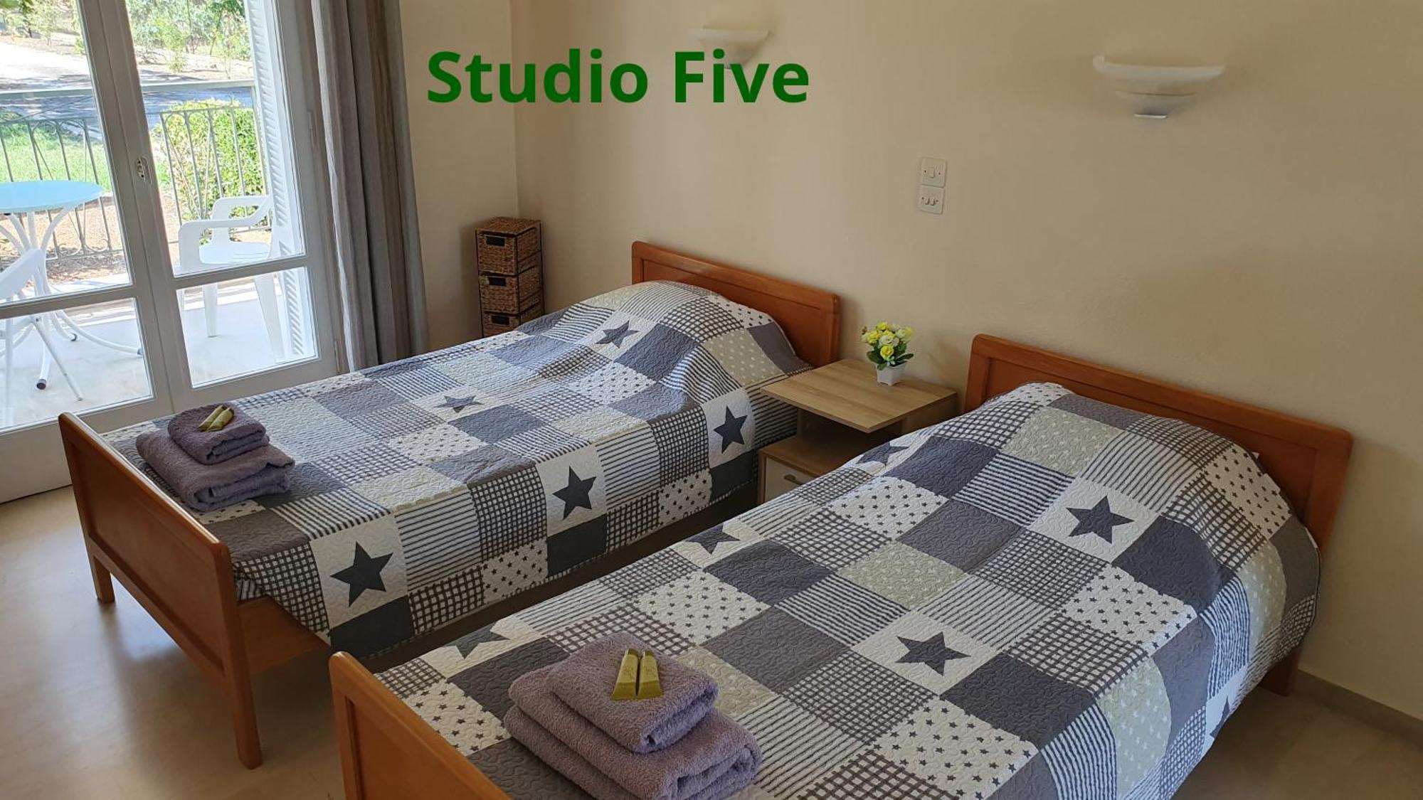 Kivotos Villa Studios Roda  Zewnętrze zdjęcie